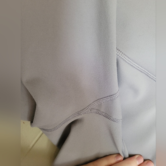 EUC Fabletics PowerHold Leggings - Picture 4 of 6